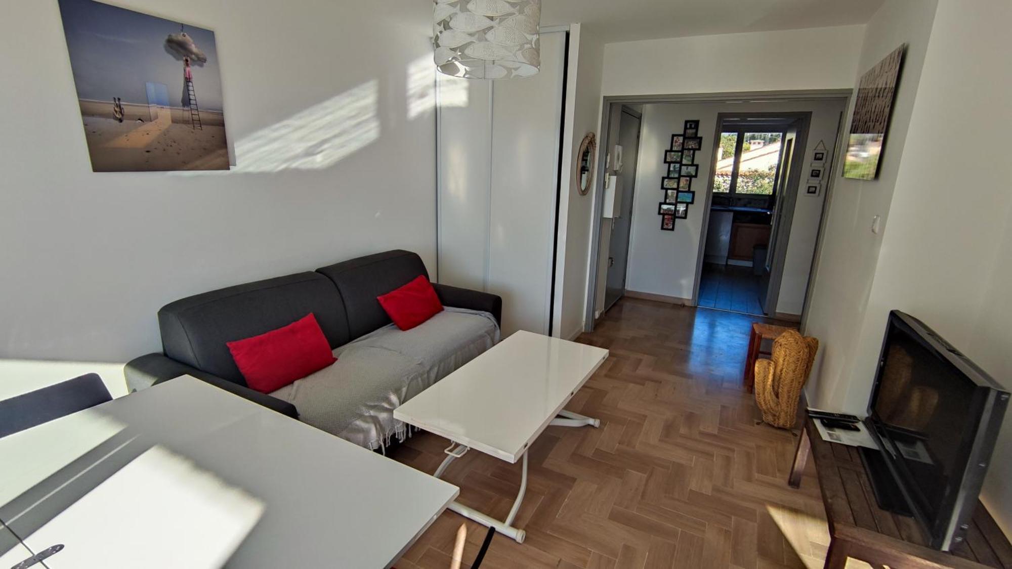 Sanary - T2Bis Sur Terrasse Apartment Luaran gambar