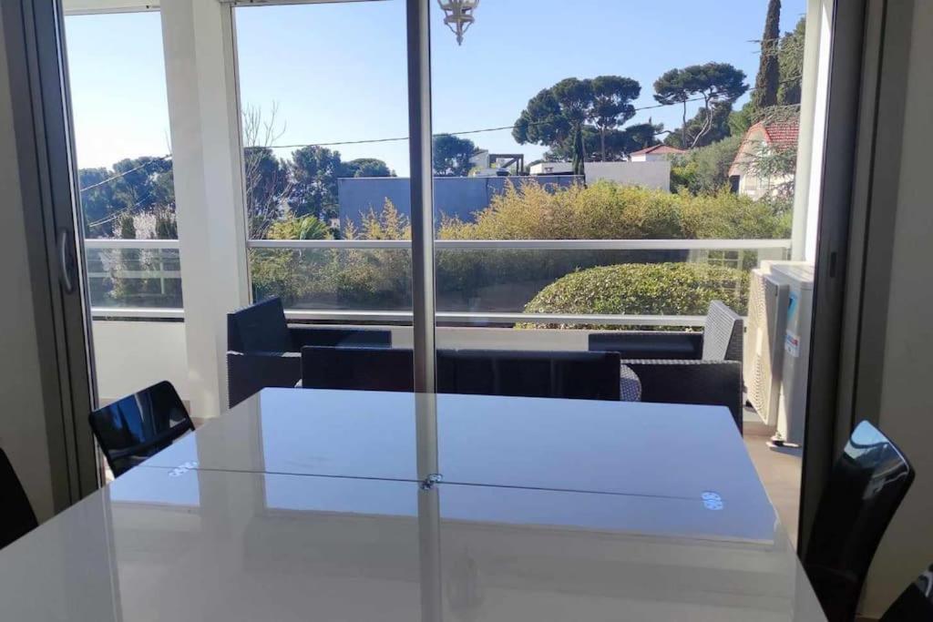 Sanary - T2Bis Sur Terrasse Apartment Luaran gambar